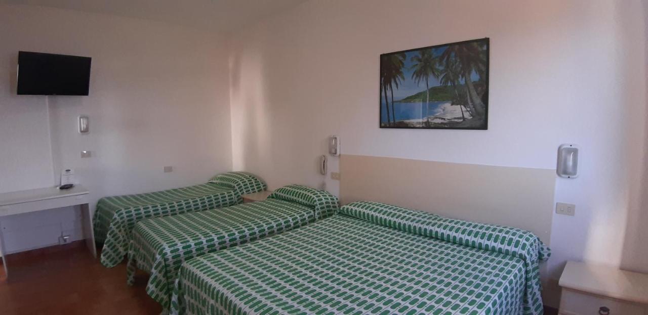 Hotel Oleandro Marciana  Extérieur photo