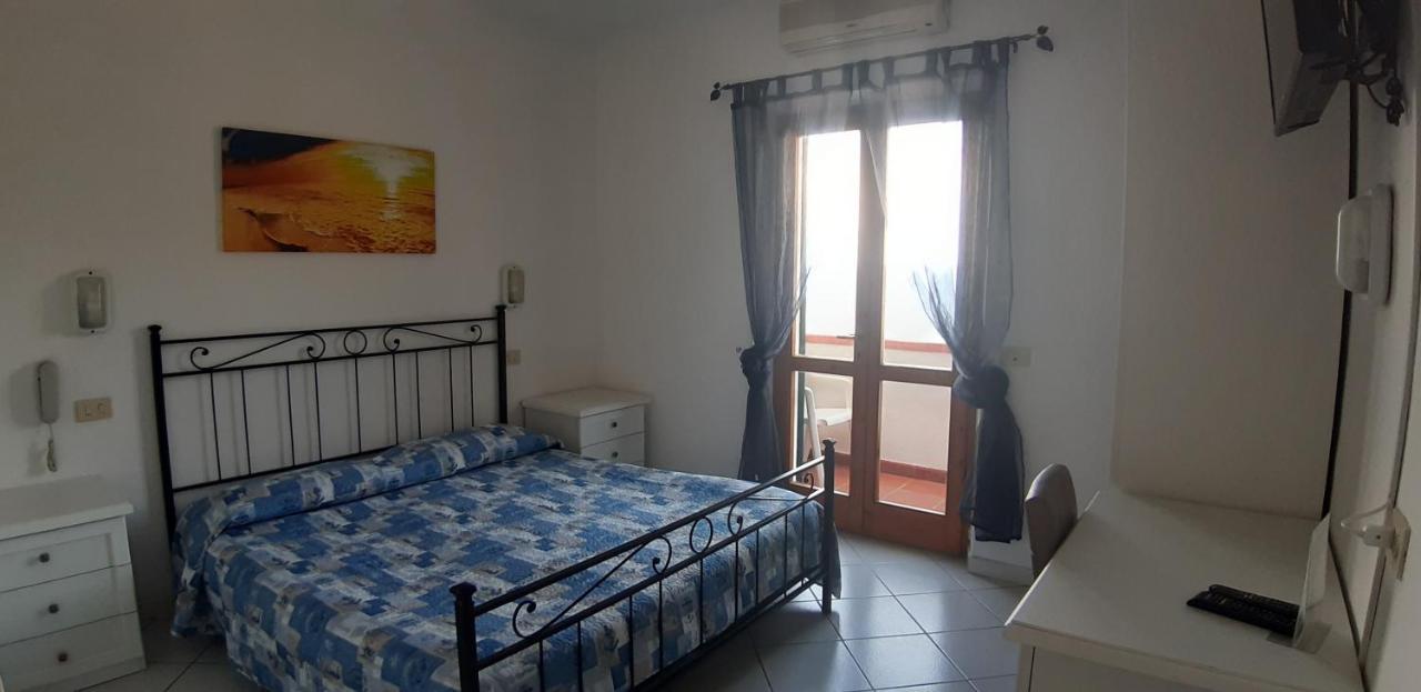 Hotel Oleandro Marciana  Extérieur photo